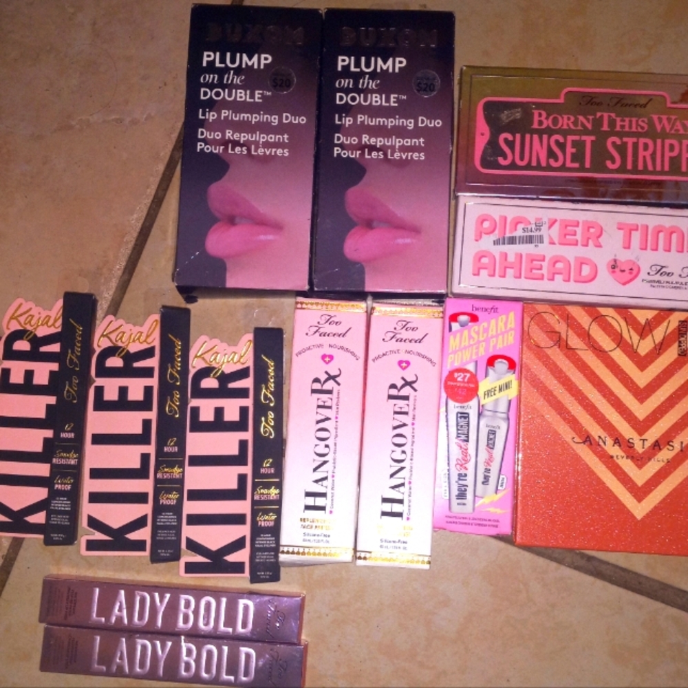 Makeup bundle